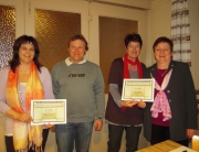 De gauche à droite :
Marlène Glardon et Alain Monney (respectivement Présidente et Caissier de SOS Futures Mamans), Maguy Lovey et Marianne Gachet (respectivement Secrétaire et Présidente du Service d’entraide de Châtel-St-Denis).